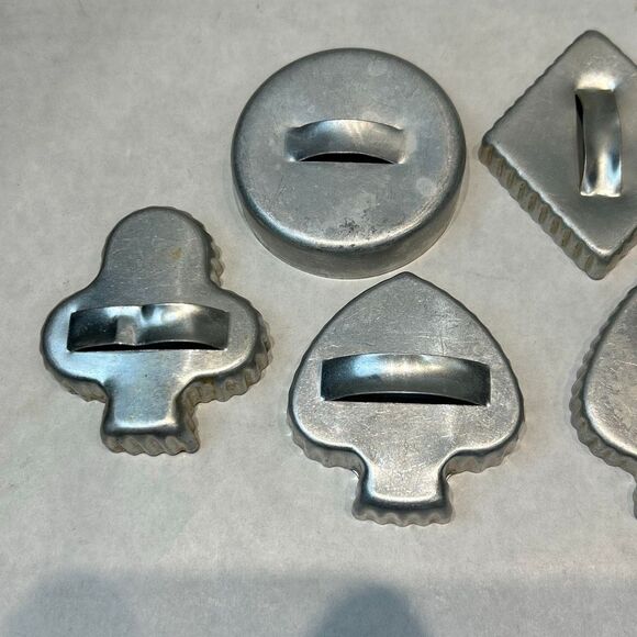 Vtg SET Aluminum Cookie Cutter w/ Handle Metal Bell Heart Diamond Spade Club Clo - Picture 2 of 8